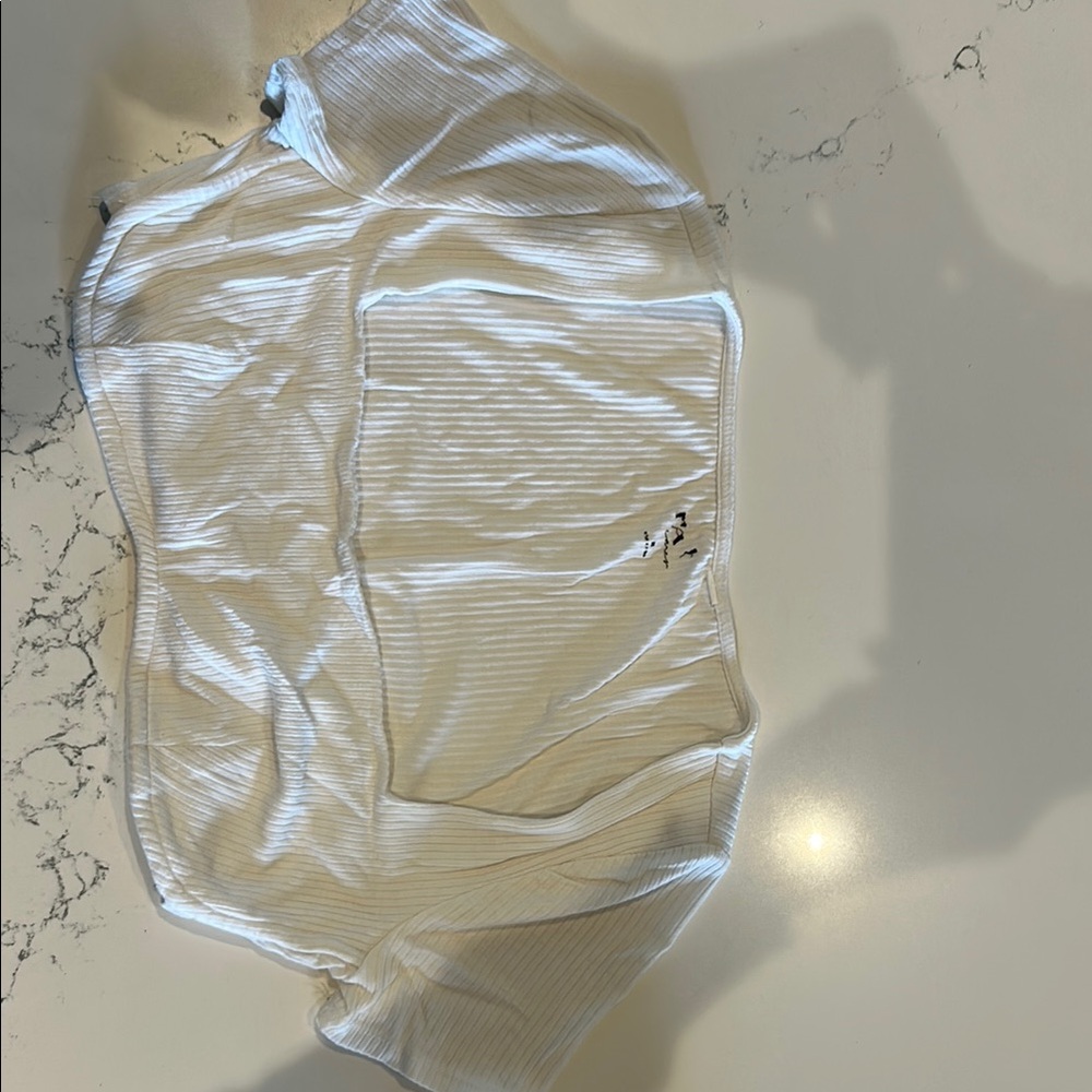 PacSun White Crop Top